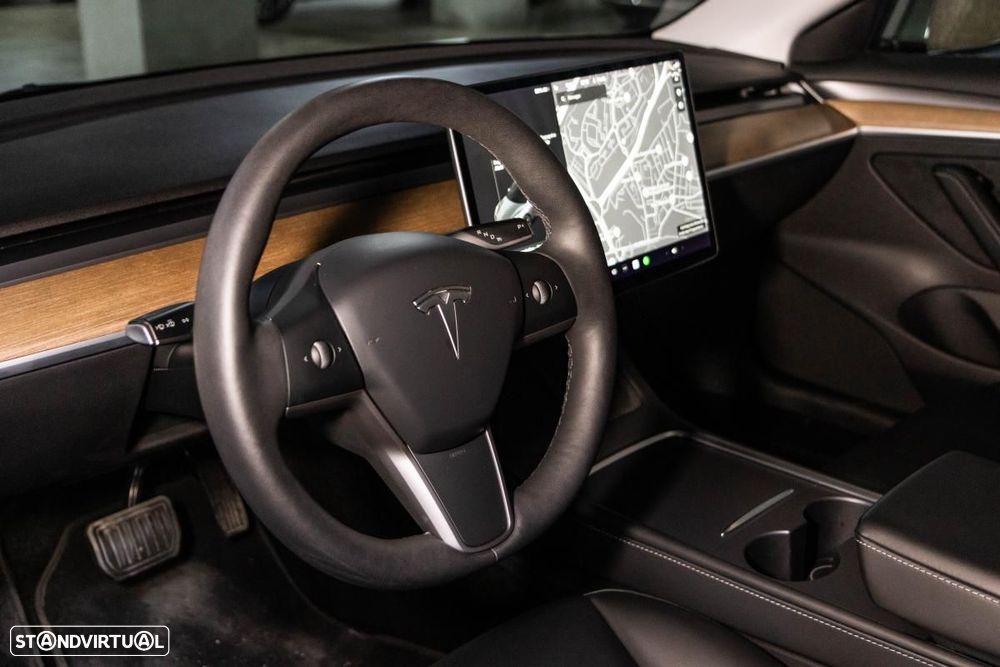 Tesla Model 3 Long Range AWD Dual Motor - 24