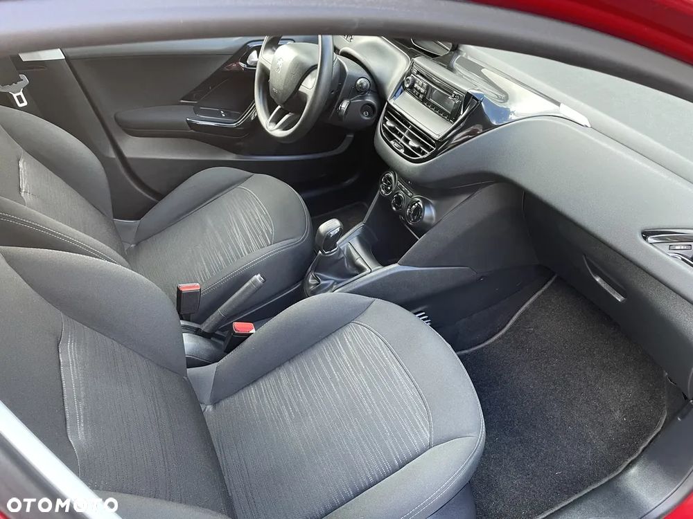 Peugeot 208 68 VTI Active - 11