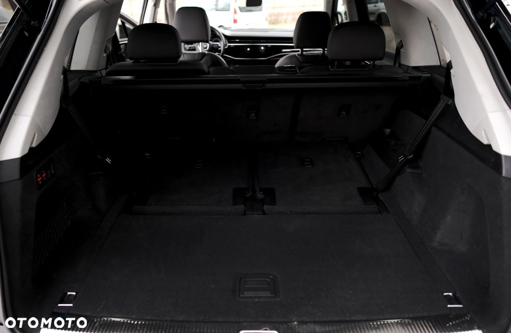 Audi Q7 55 TFSI quattro tiptronic - 36