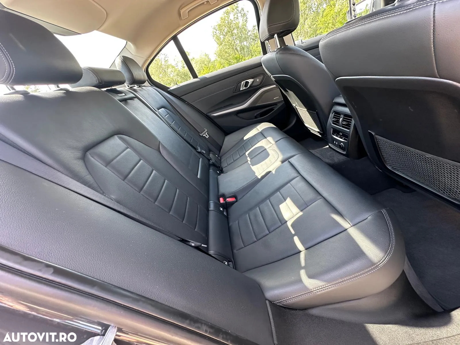 BMW Seria 3 330e Aut. Sport Line - 19