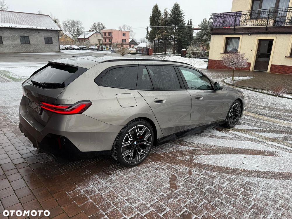 BMW Seria 5 540d xDrive mHEV - 6