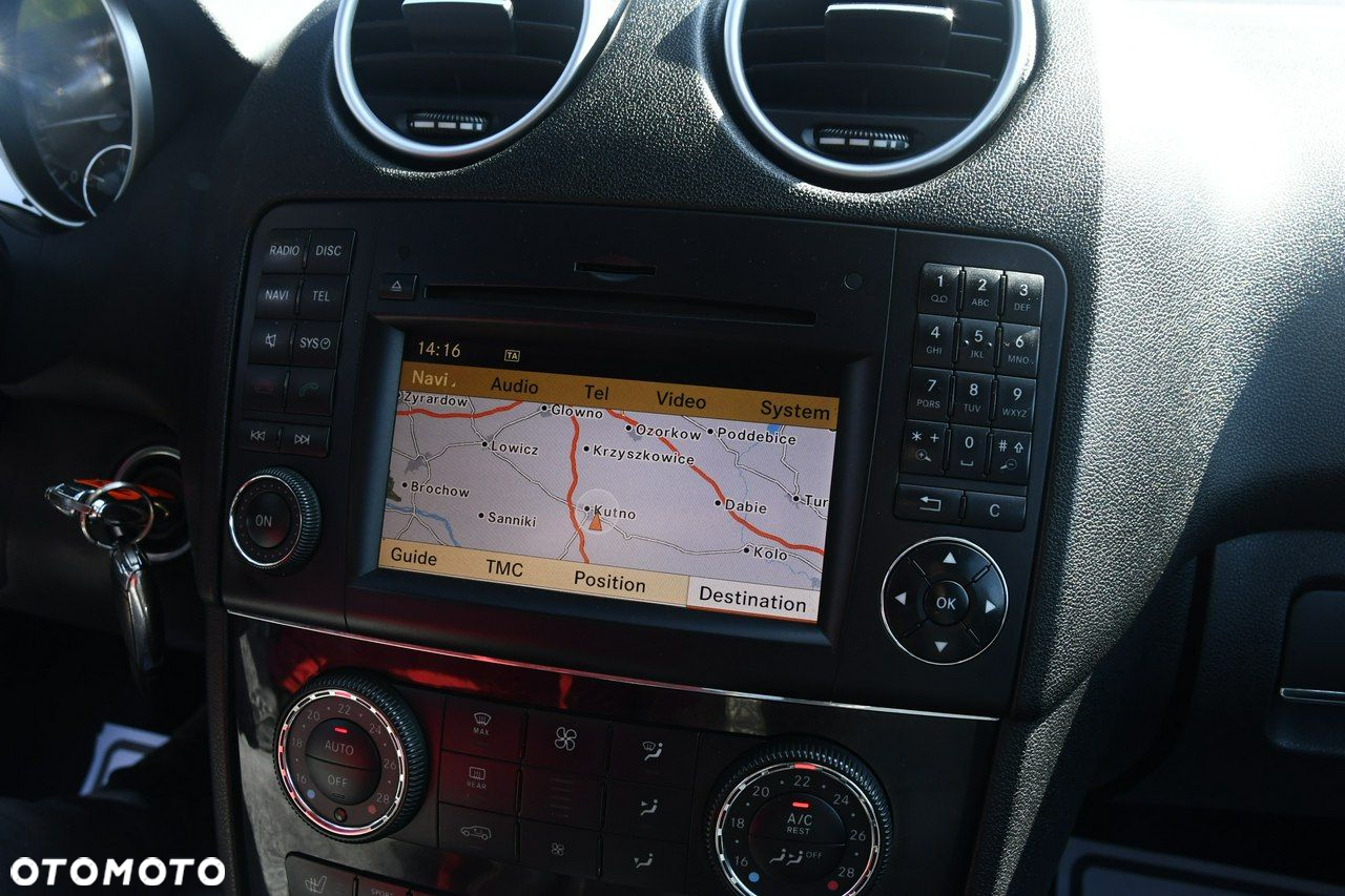 Mercedes-Benz ML - 25