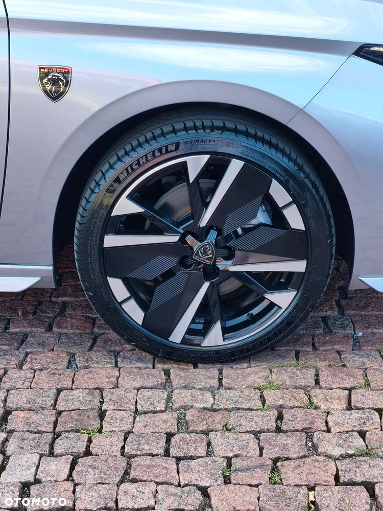 Peugeot 308 1.2 mHEV GT S&S e-DCS6 - 8