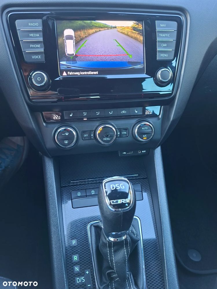 Skoda Octavia 2.0 TDI DSG RS - 36