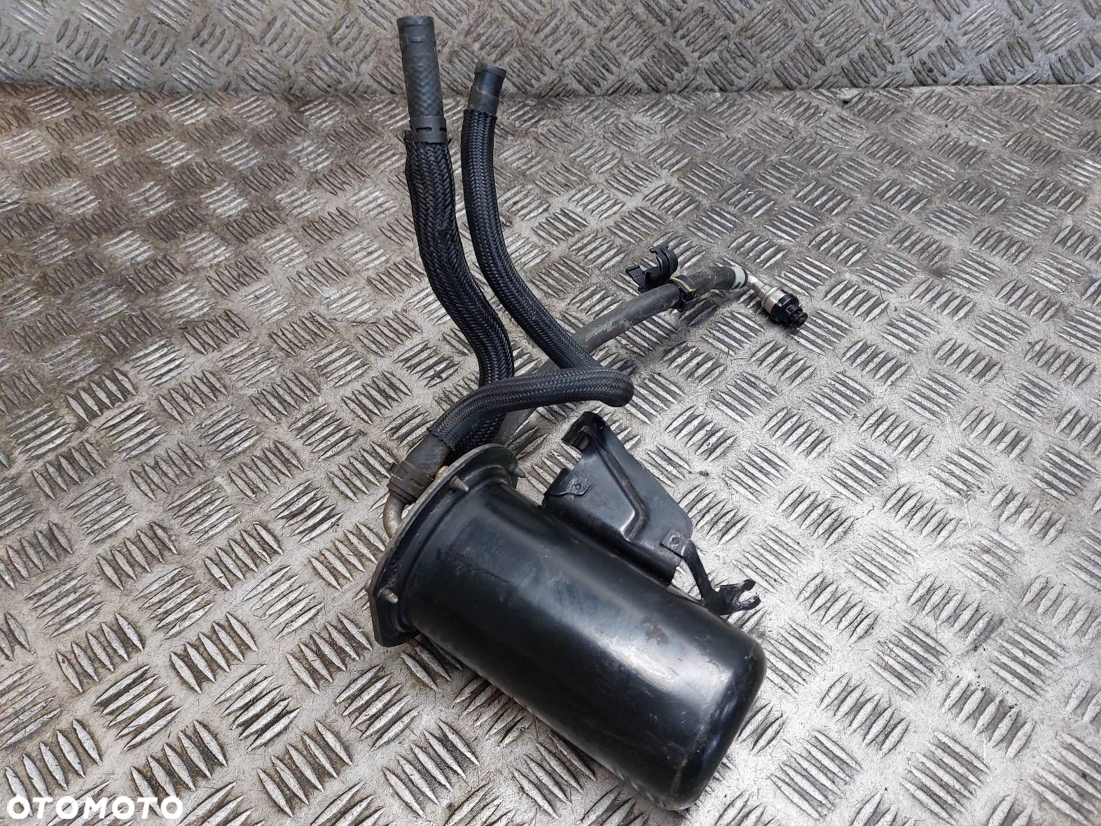 OBUDOWA PODSTAWA FILTRA PALIWA PASSAT B8 2.0 TDI 5Q0127399FM - 4