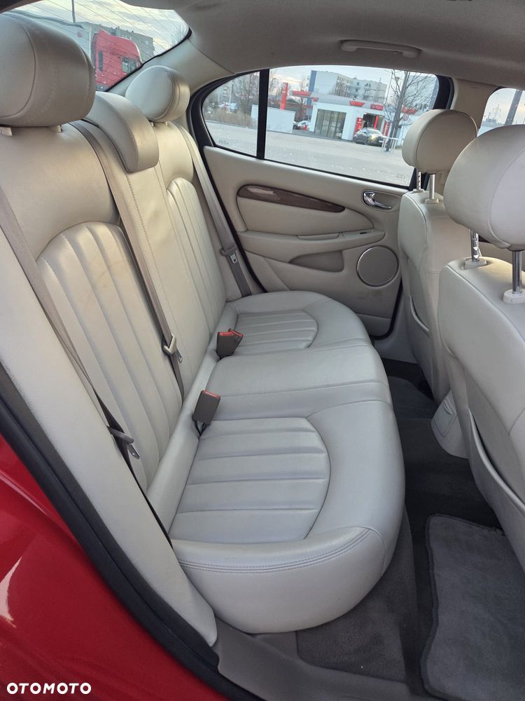 Jaguar X-Type 2.5 High - 20
