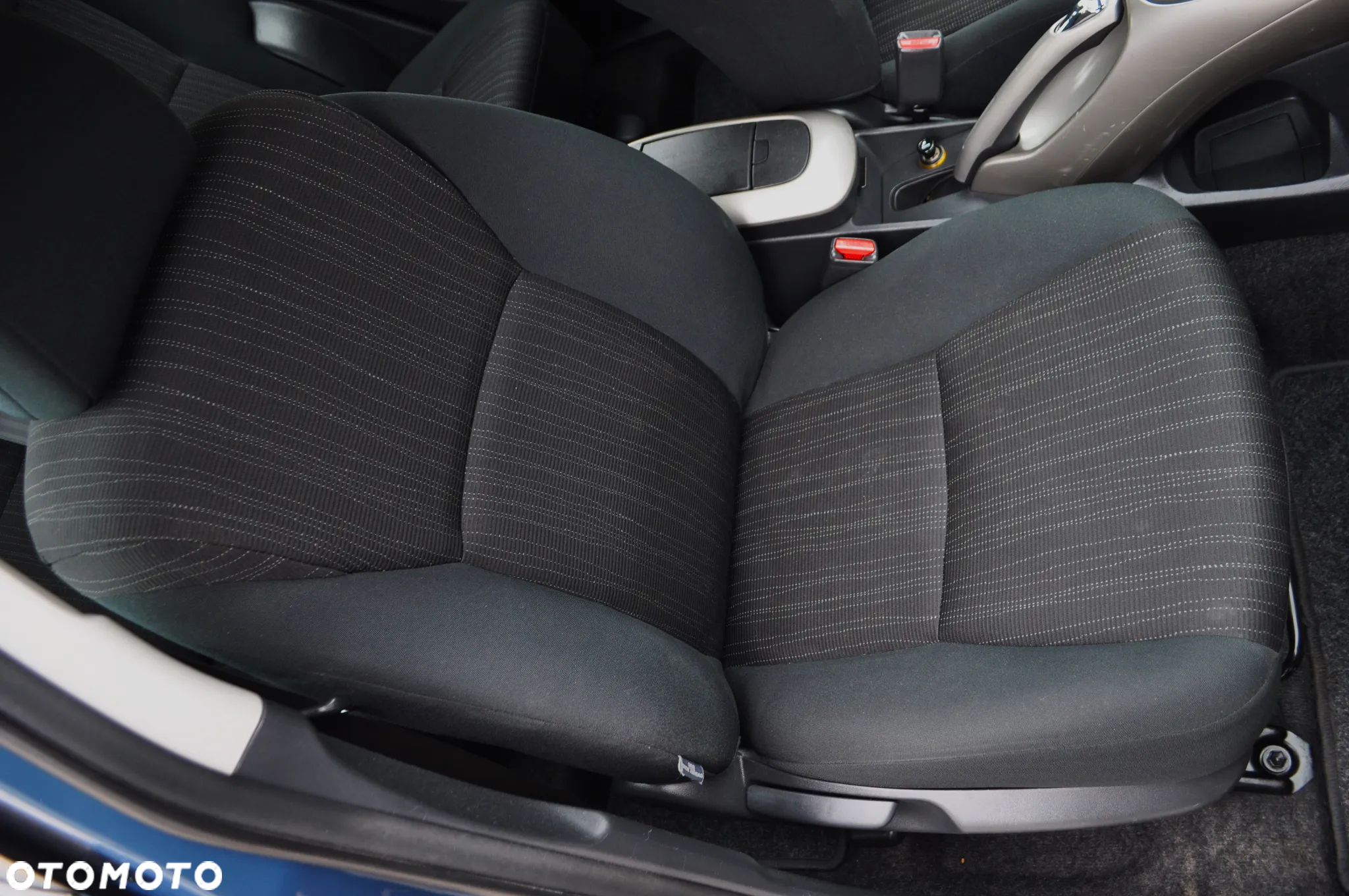 Toyota Auris 1.4 VVT-i Terra - 21