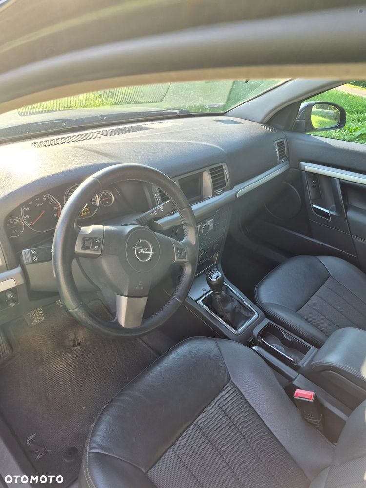 Opel Vectra 1.8 - 24