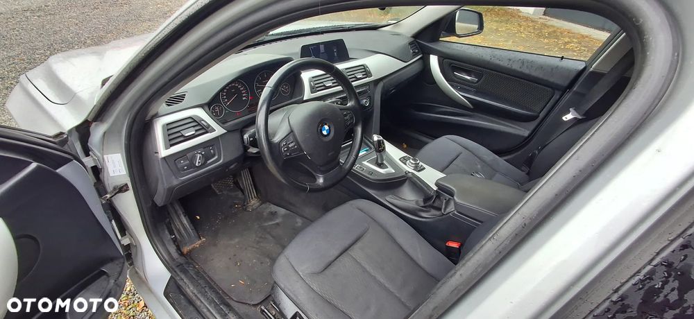 BMW Seria 3 320d DPF Touring - 7