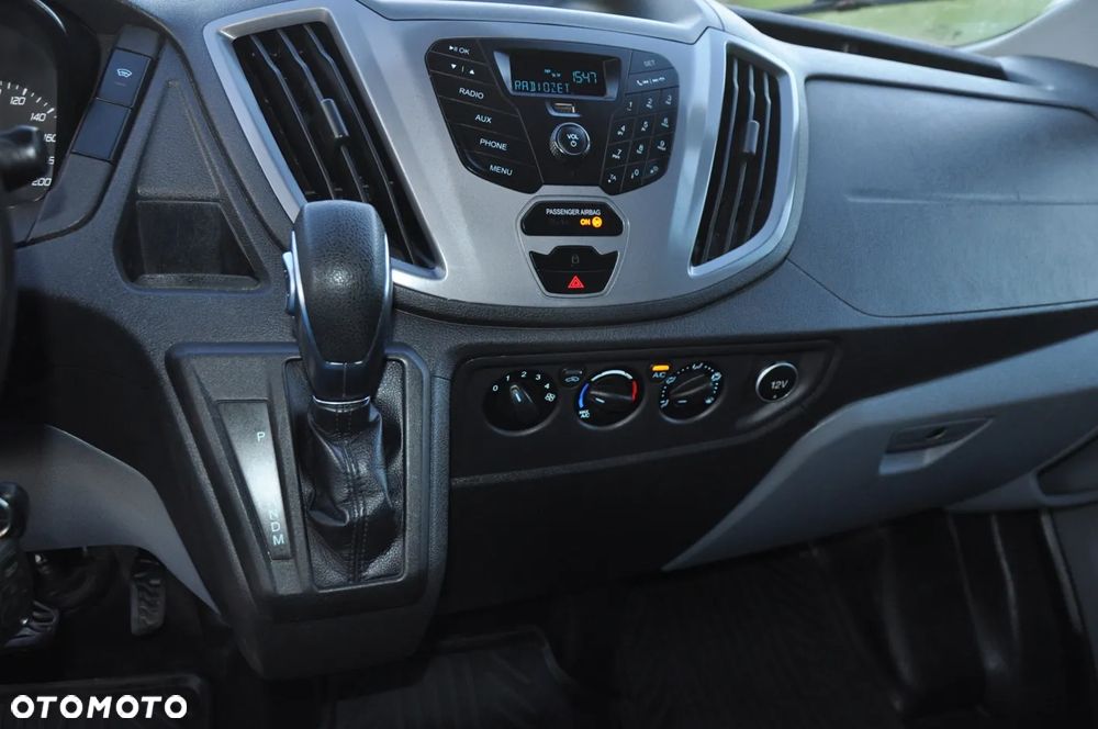 Ford Transit - 24