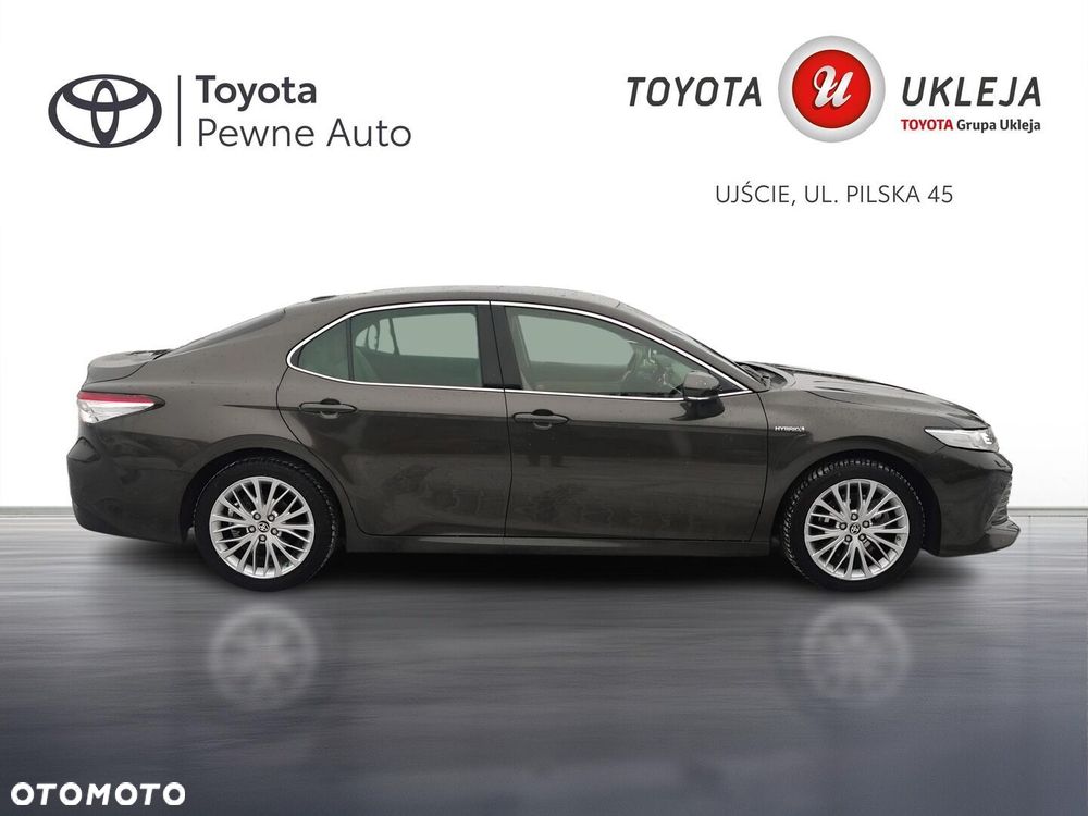 Toyota Camry 2.5 Hybrid Executive CVT - 8