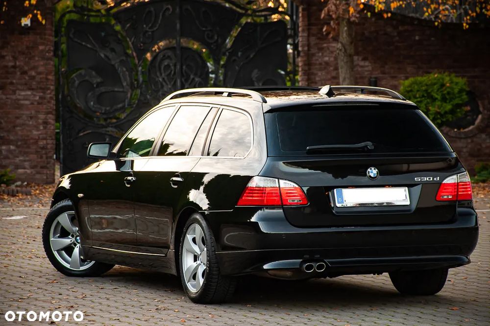 BMW Seria 5 530d Edition Sport - 12
