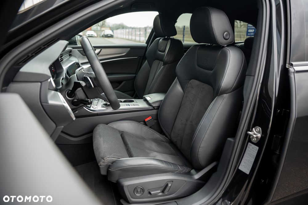 Audi A6 Avant 55 TFSI e quattro S tronic sport - 24