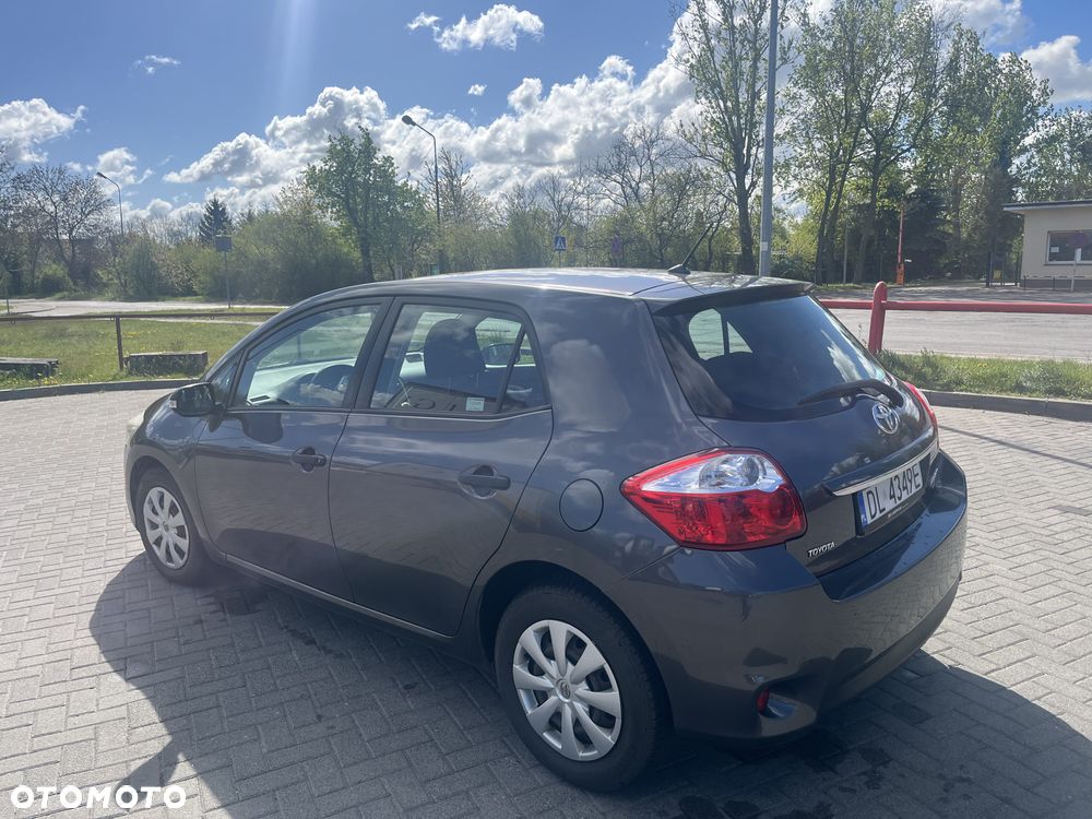 Toyota Auris 1.4 D-4D Terra - 5