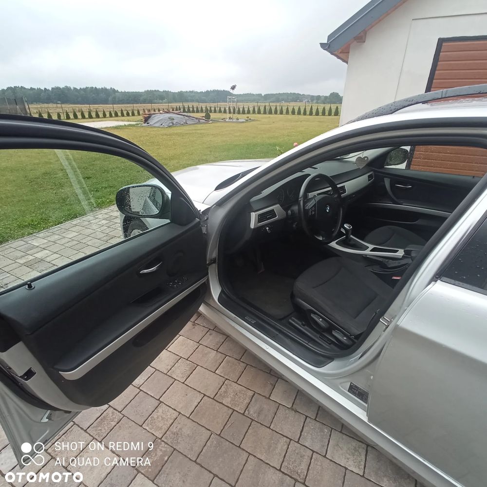 BMW Seria 3 318d - 20