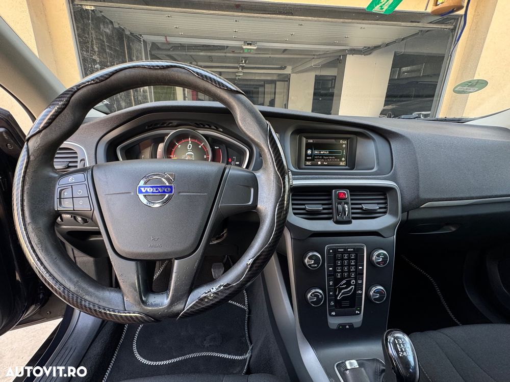 Volvo V40 D2 - 12