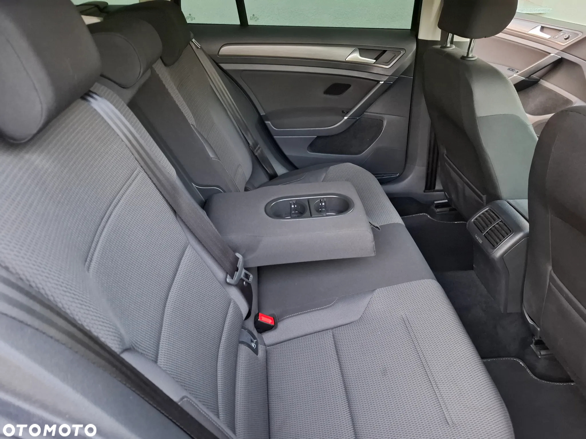 Volkswagen Golf Variant 1.4 TSI BlueMotion Technology DSG Comfortline - 18