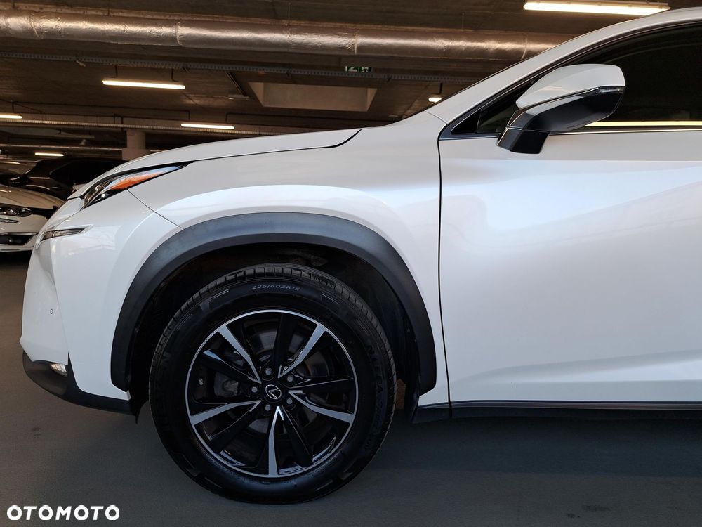 Lexus NX 200t Comfort AWD - 33