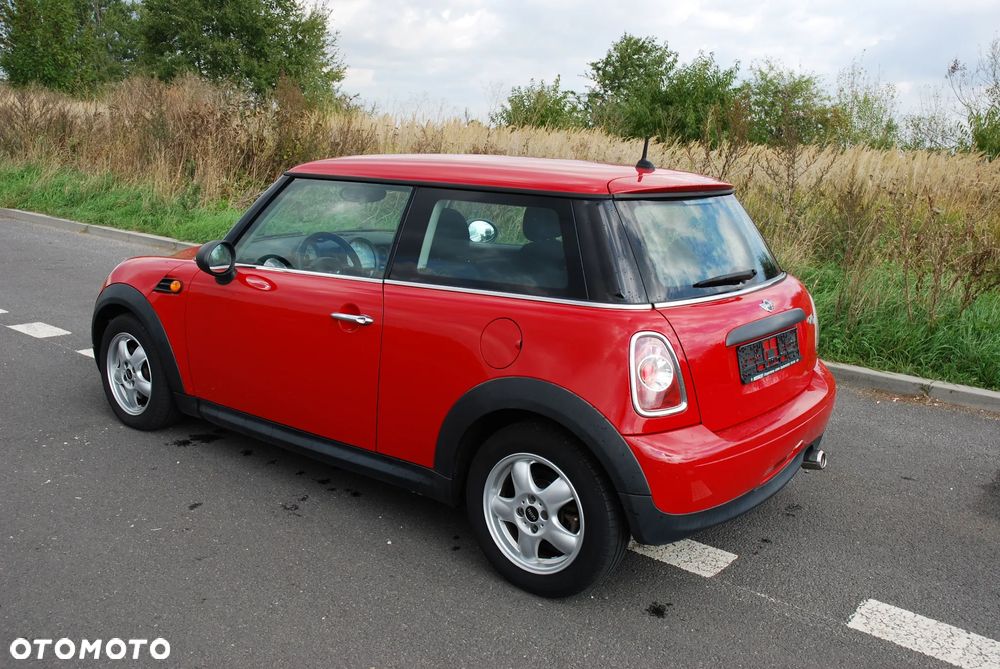 MINI ONE D - 5