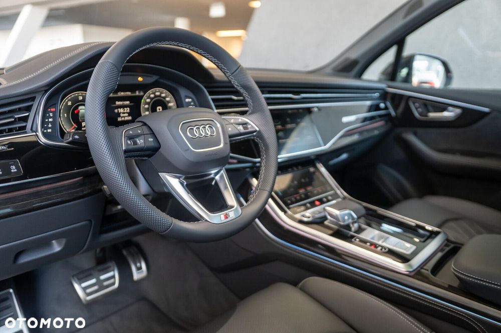 Audi Q7 - 17