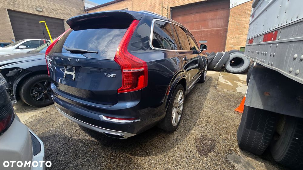Volvo XC 90 - 29