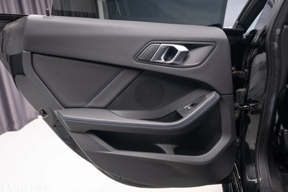 BMW Seria 2 218i Aut. M Sport - 27