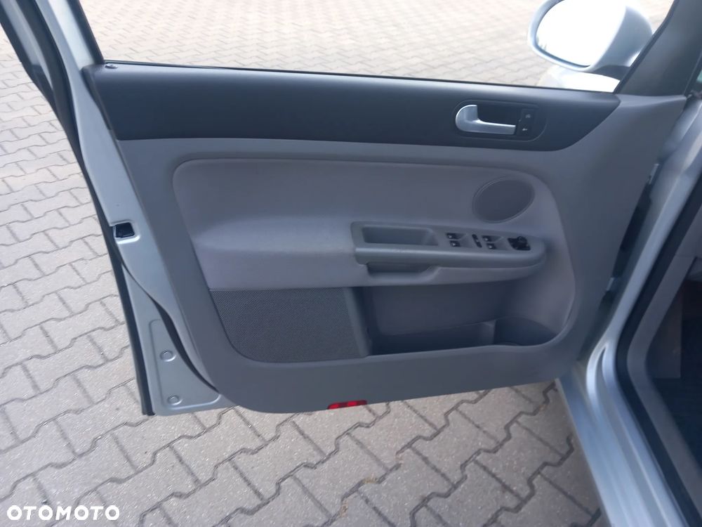 Volkswagen Golf Plus 1.9 TDI Tour Edition - 27