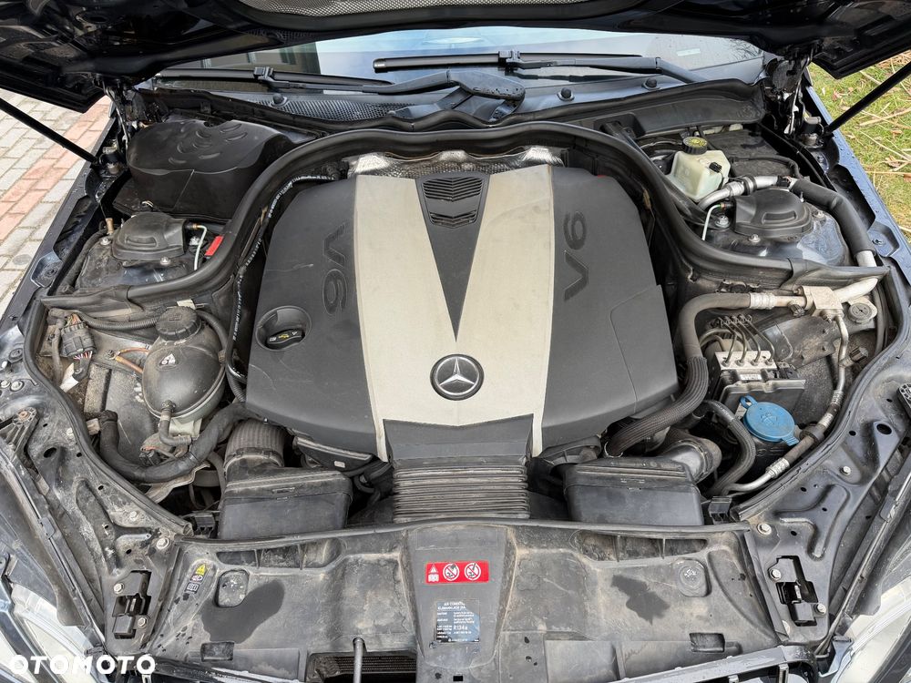 Mercedes-Benz Klasa E 300 CDI BlueEff Avantgarde - 19