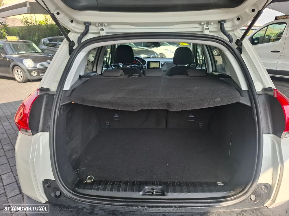 Peugeot 2008 1.2 PureTech Active - 23