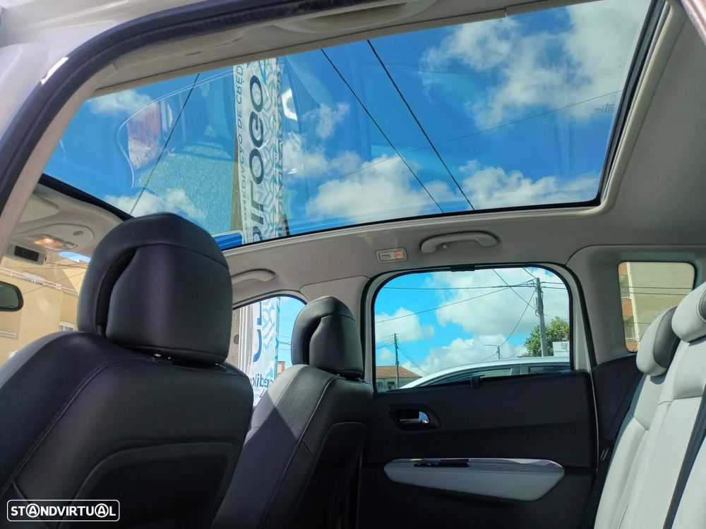 Peugeot 3008 1.6 HDi Roland Garros - 16
