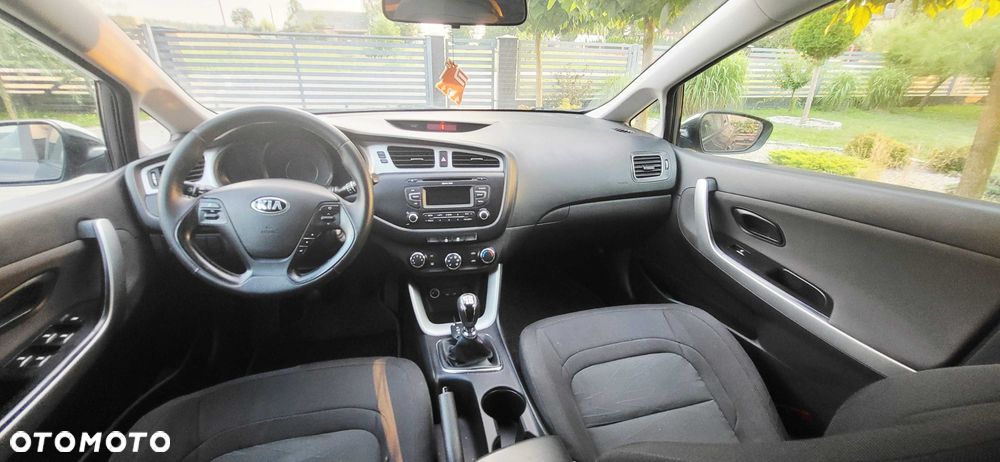Kia Ceed - 7