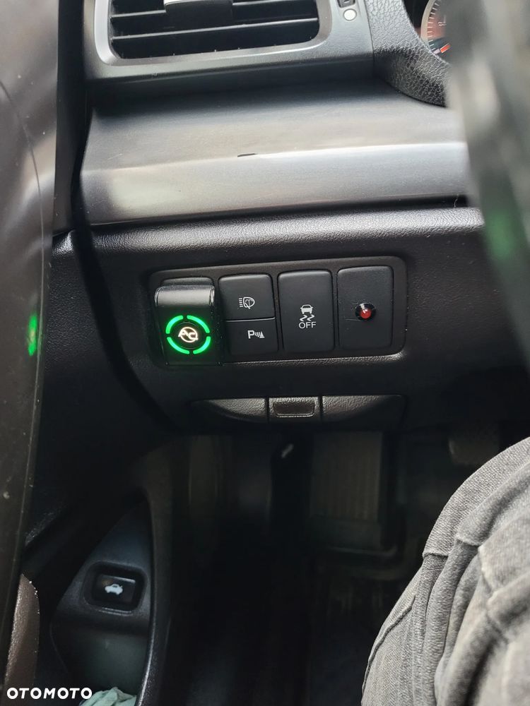 Honda Accord 2.0 Lifestyle - 10