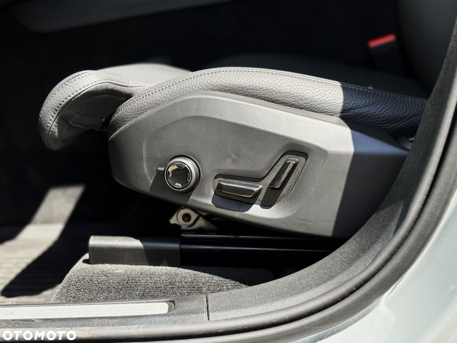 Volvo XC 60 - 31