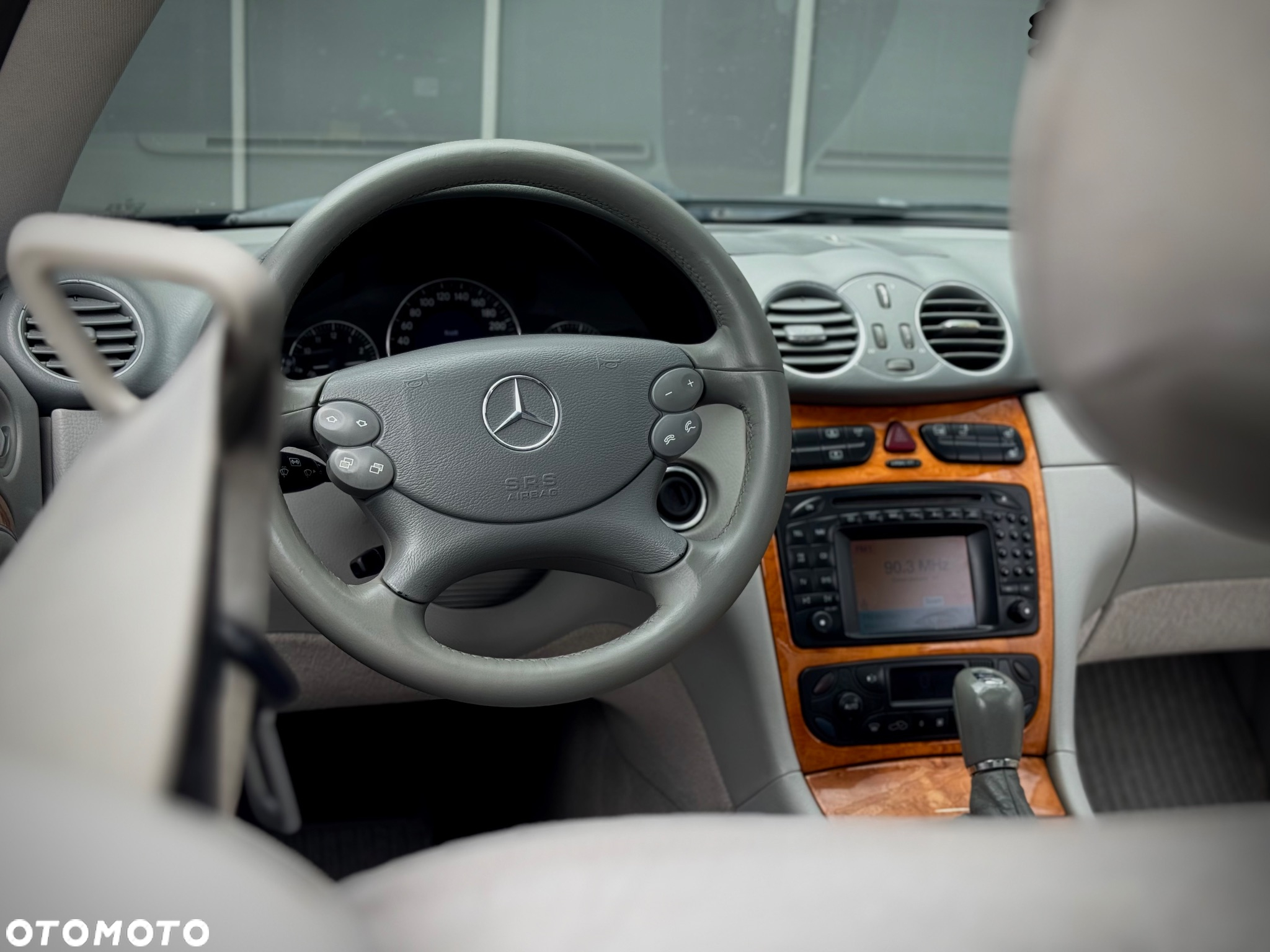 Mercedes-Benz CLK - 11