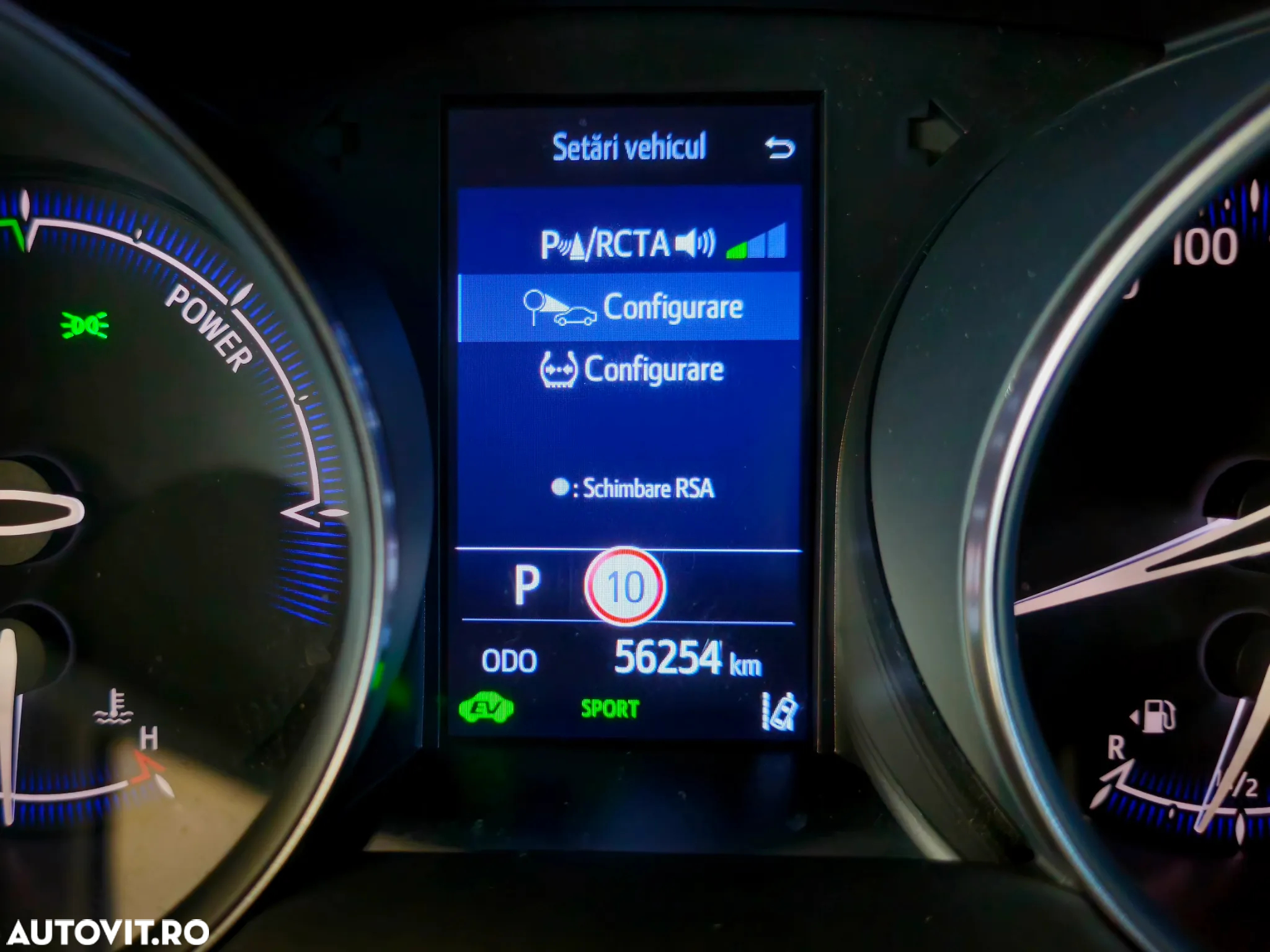 Toyota C-HR 2.0 Hybrid Team Deutschland - 32