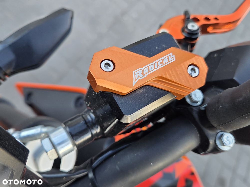 KTM Duke - 18