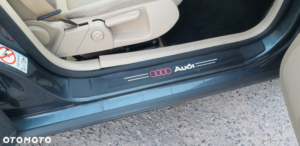 Audi A4 Limousine - 27