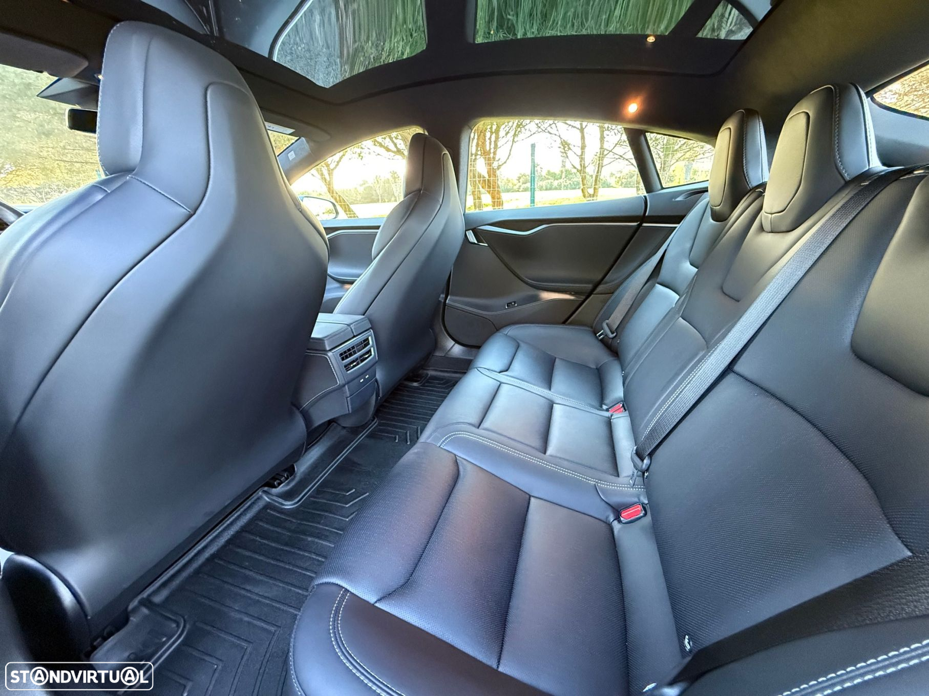 Tesla Model S Performance Ludicrous AWD - 29