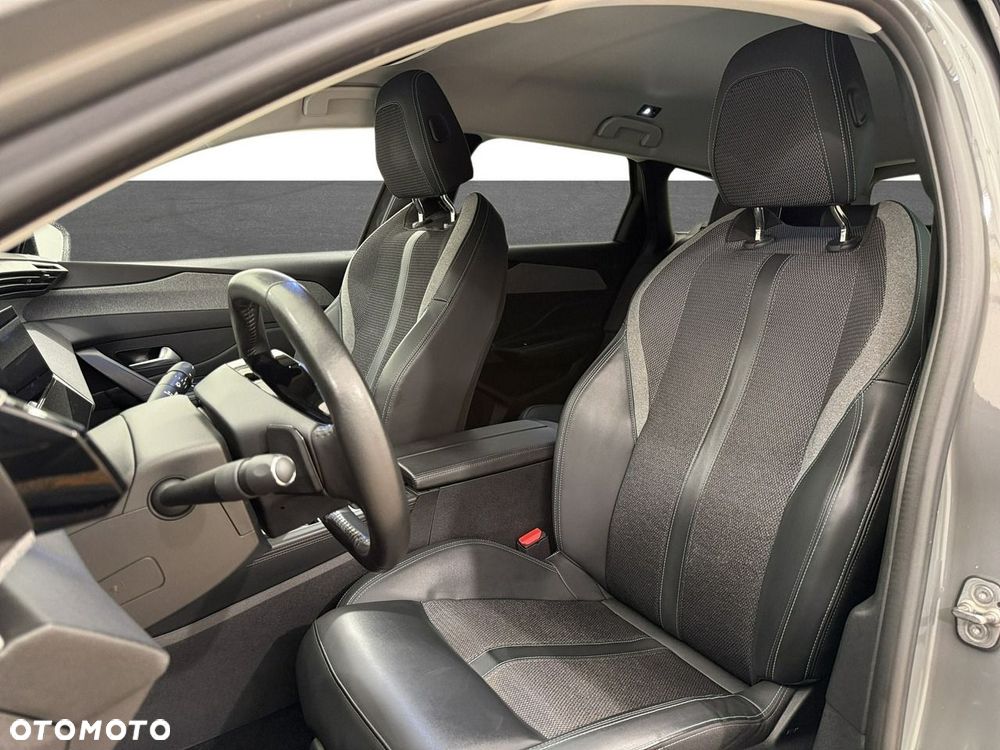 Peugeot 308 BlueHDi 130 EAT8 Allure - 16