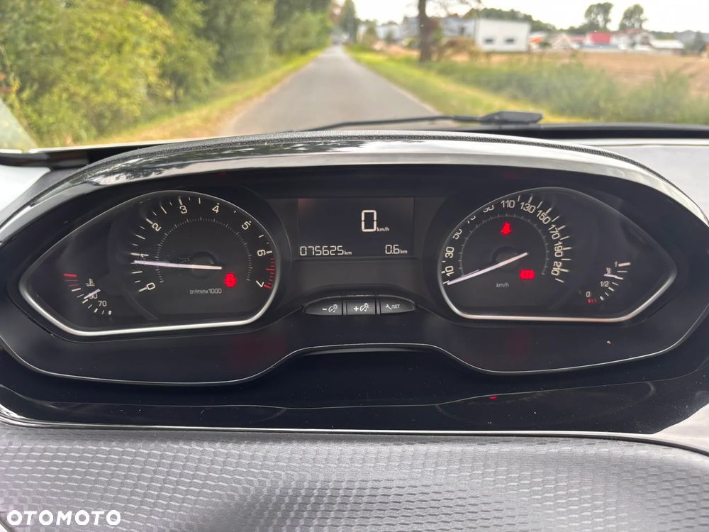 Peugeot 208 PureTech 82 Start & Stop Style - 27