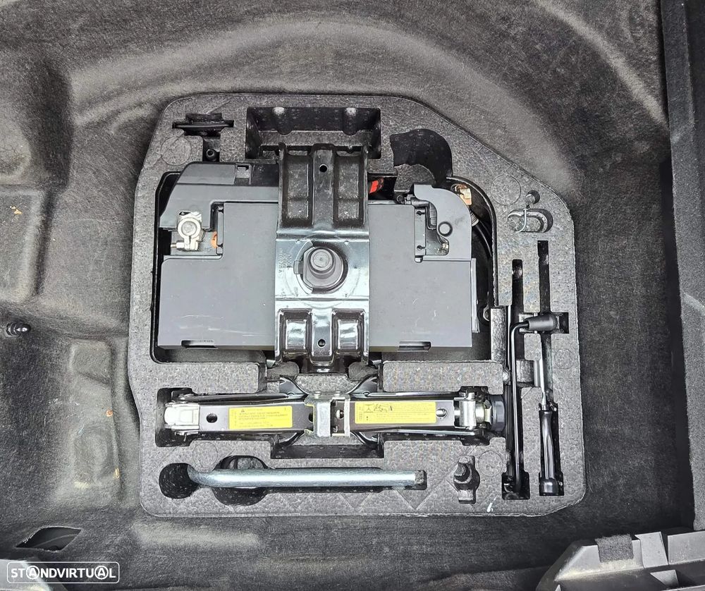 Audi A4 Avant 2.0 TDI exclusive Multitronic - 25