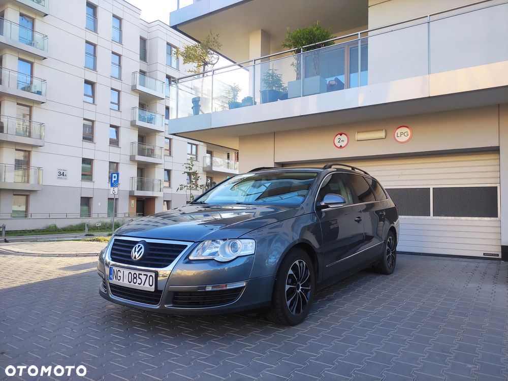 Volkswagen Passat 2.0 TDI Comfortline - 4