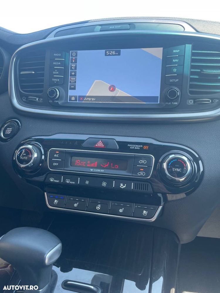 Kia Sorento 2.0 DSL 6AT 4x4 Cosmo - 11