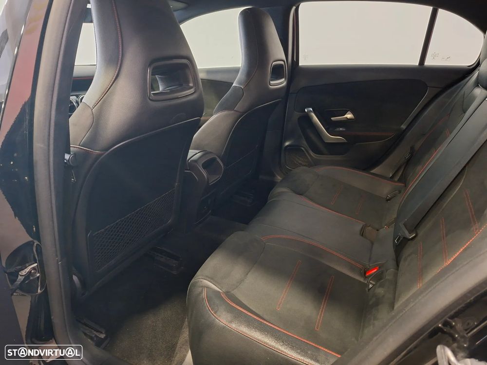 Mercedes-Benz A 250 e AMG Line - 19