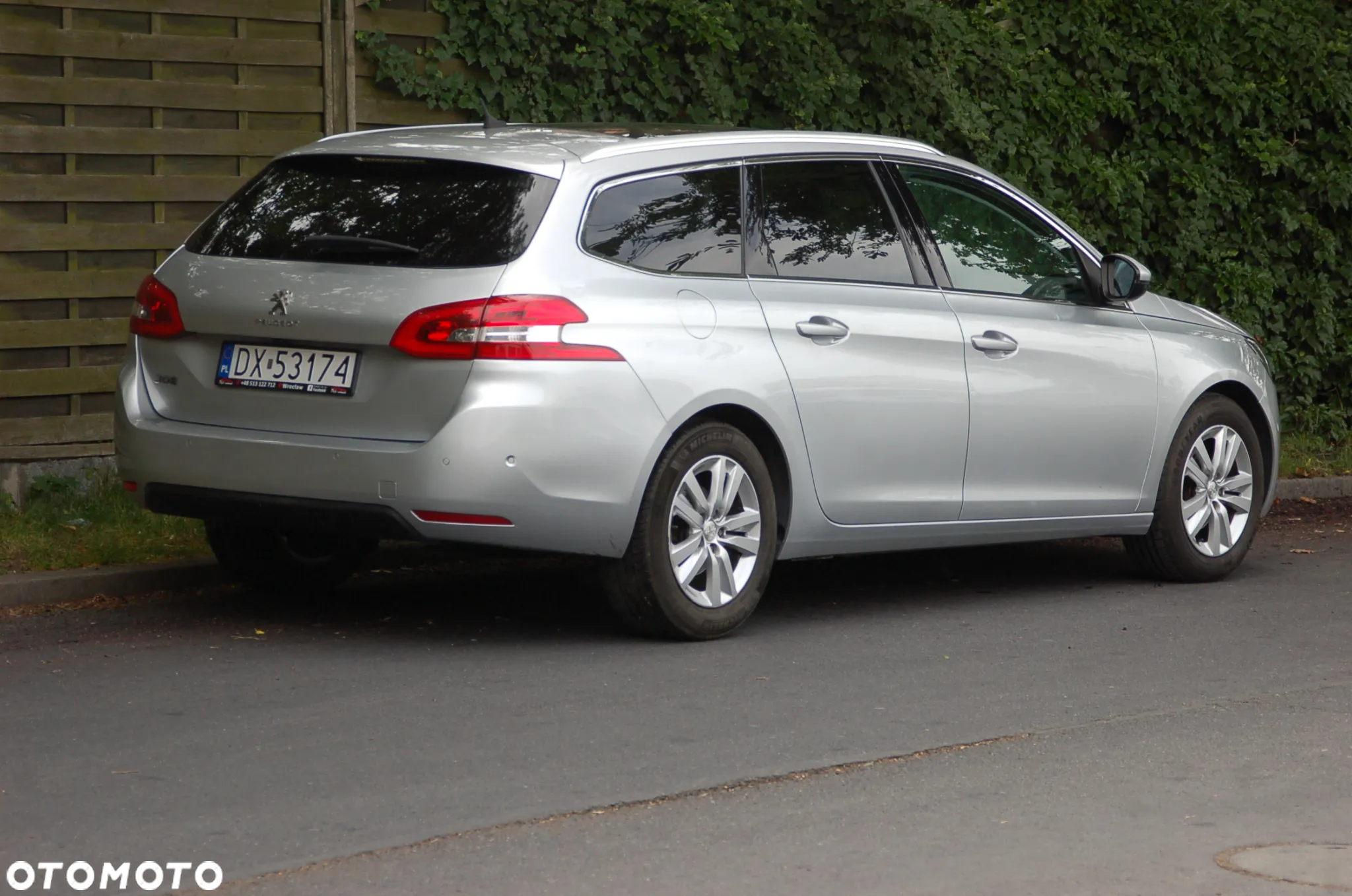 Peugeot 308 SW BlueHDi 120 EAT6 Stop & Start Allure - 27