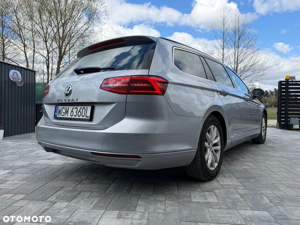 Volkswagen Passat 1.6 TDI SCR DSG Comfortline - 8