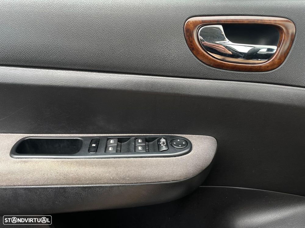 Peugeot 307 1.4 HDi Premium - 11