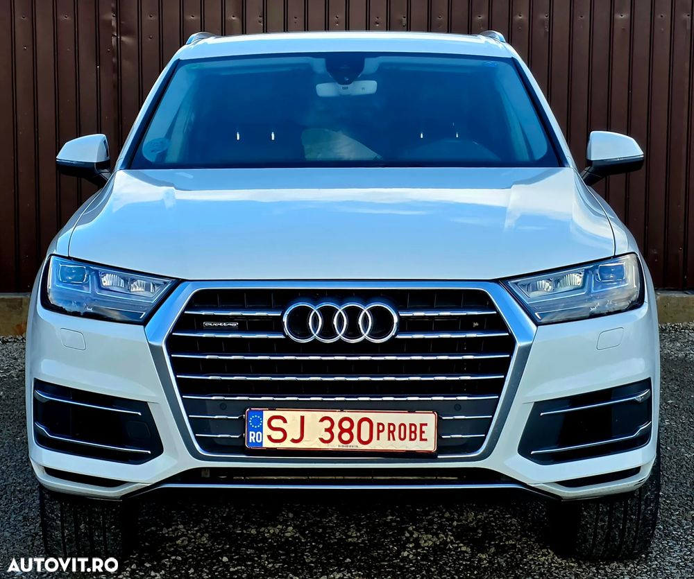 Audi Q7 - 1