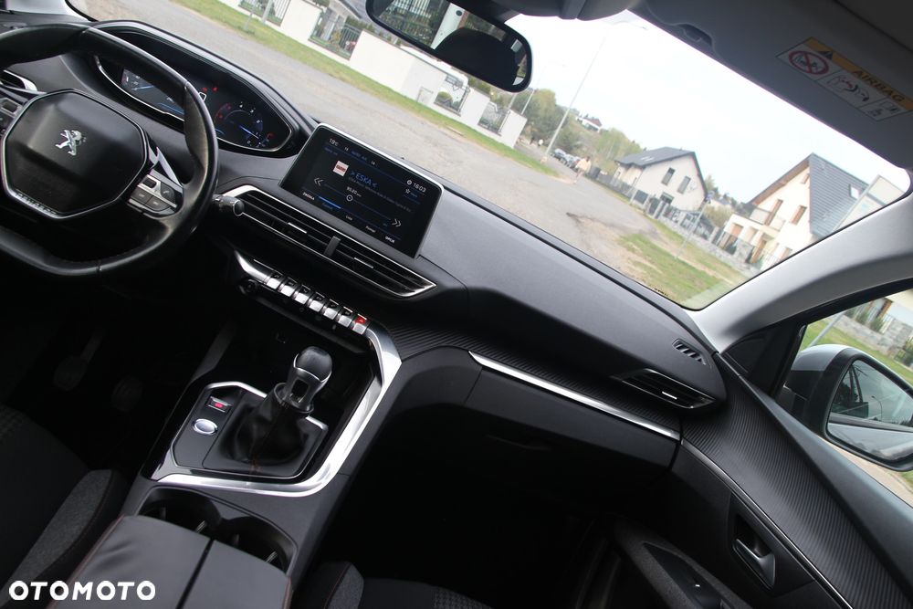 Peugeot 5008 HDI 115 Active - 15
