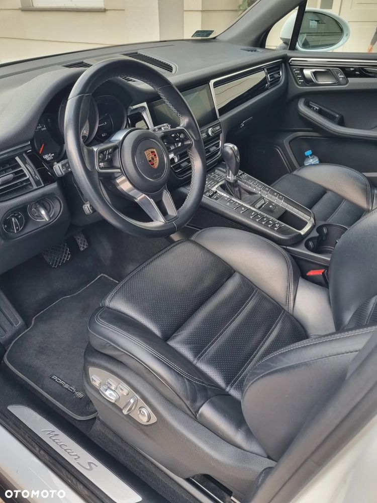 Porsche Macan - 8